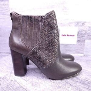 Elliott Lucca Lucia Quilted Leather Pull on Heeled Ankle Boot Brown Women's sz 7